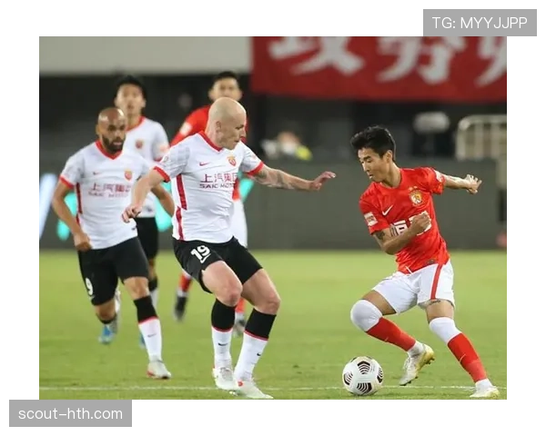 中超巅峰对决：豪门强势复苏，赛季高潮一触即发